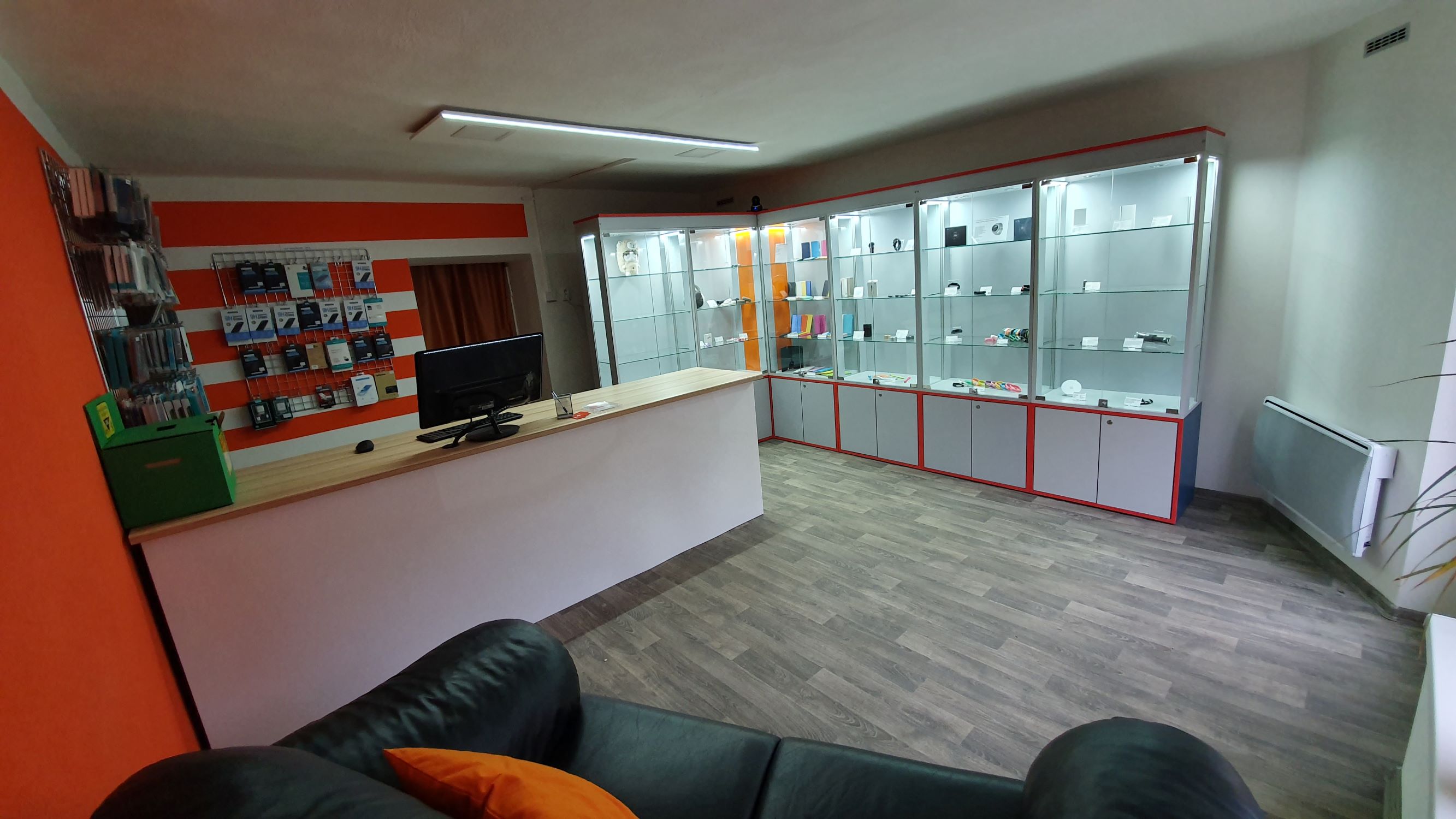 Kamenná prodejna MiPoint Brno - servis a prodej příslušenství